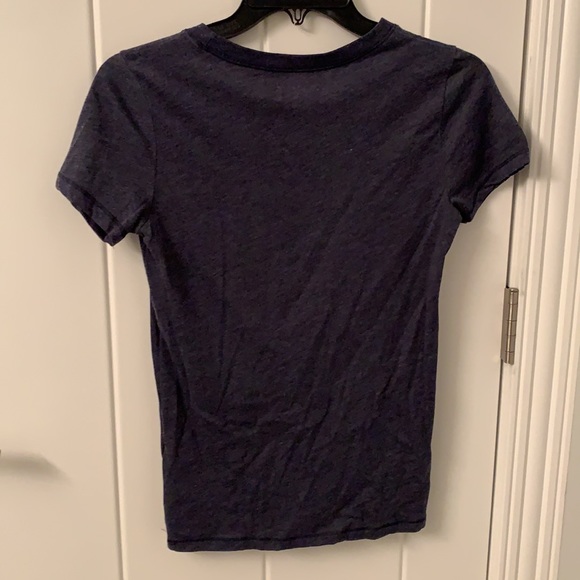 Hollister T Shirt - Picture 4 of 4